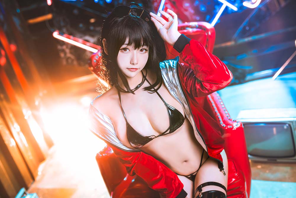 Momoko葵葵 – 大凤之赛车