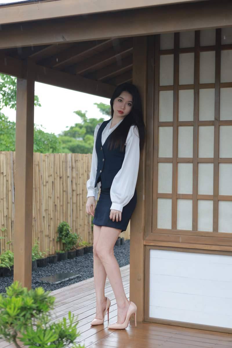 Sia不吃鱼 – 庭园春梦