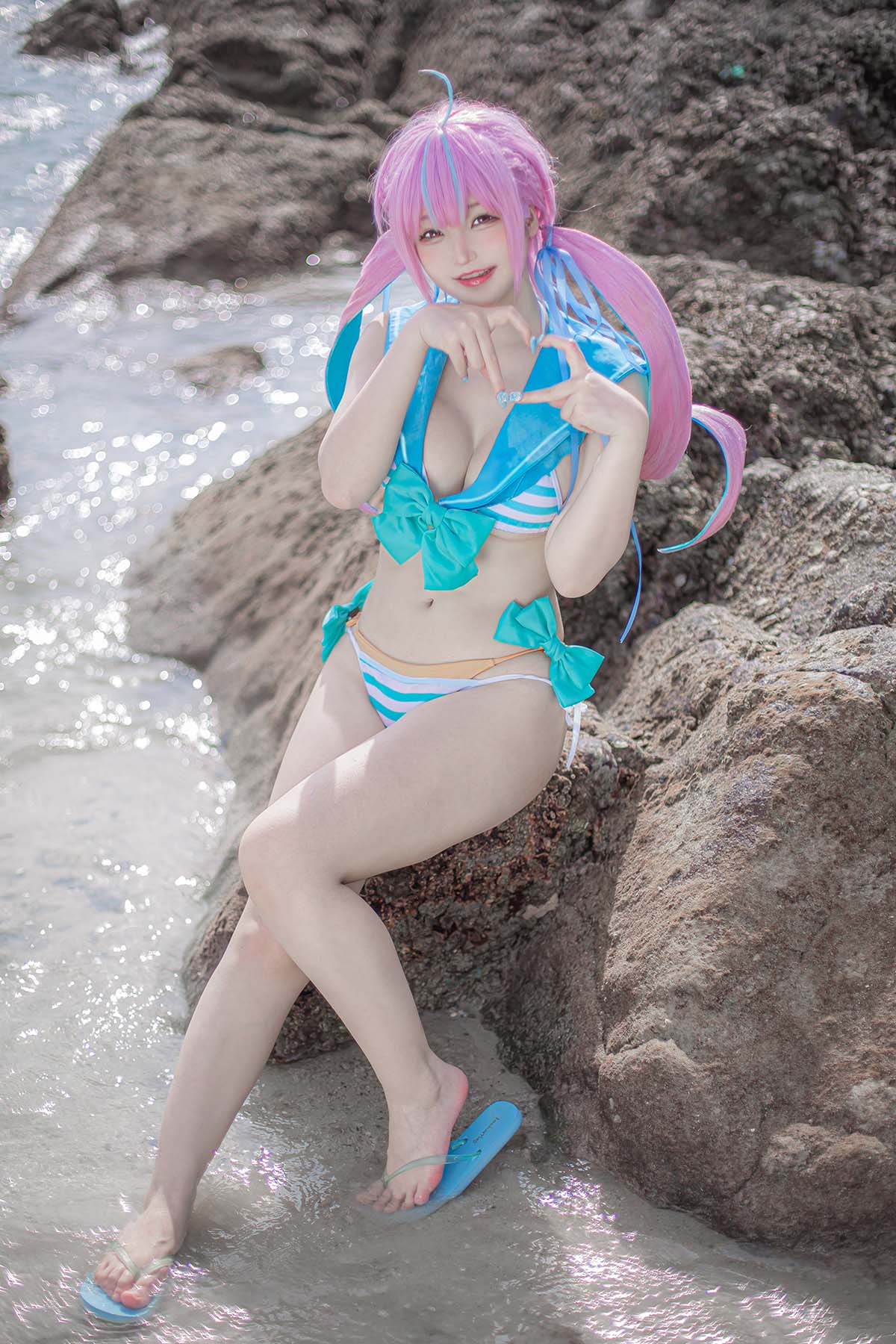 Takanashi Hanari – Aqua