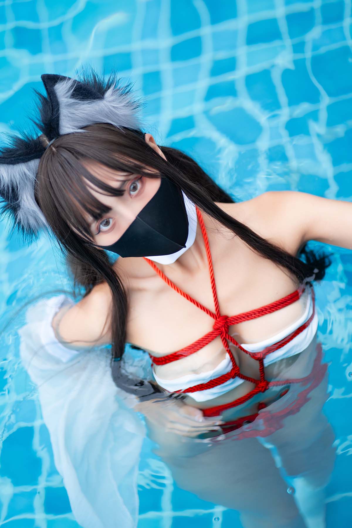 三水子 – 束缚巫女