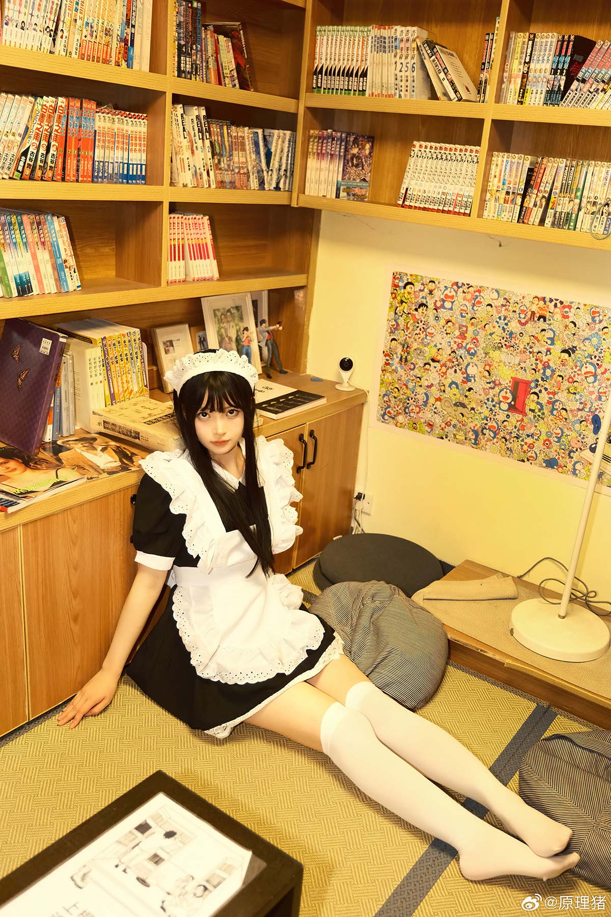 白莉爱吃巧克力 – 原理猪 打工女仆