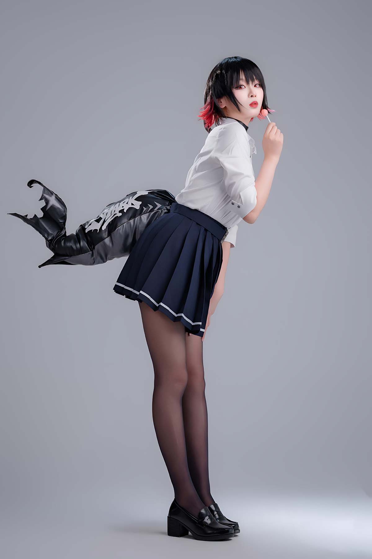 轩萧学姐 – 鲨鱼妹JK
