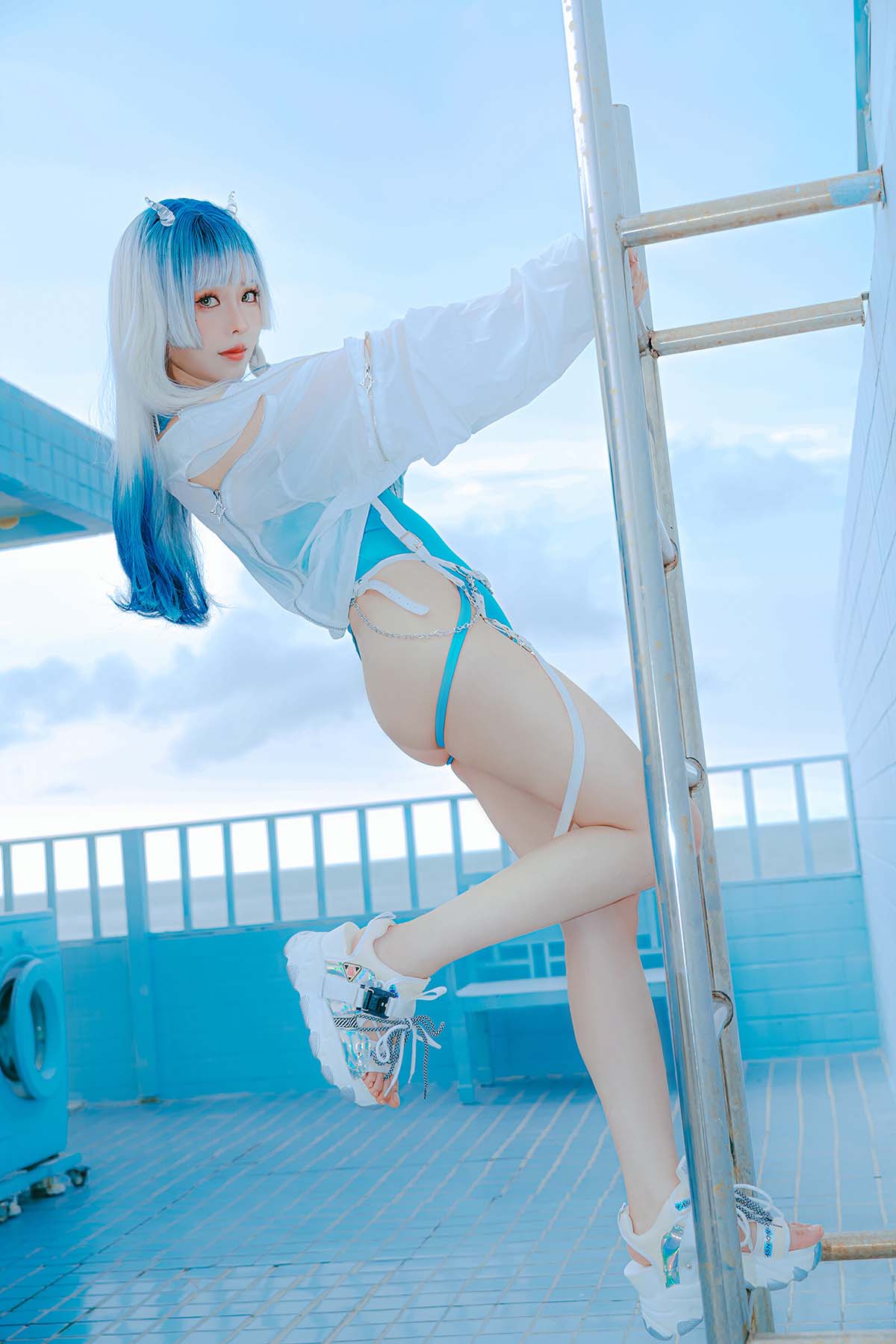 Ely_eee(ElyEE子) – Glassyhorn Devil